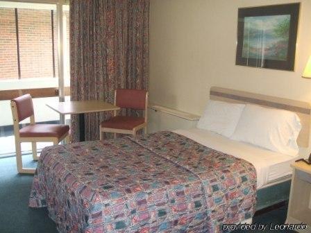 Regency Inn And Conference Center Clinton Habitación foto